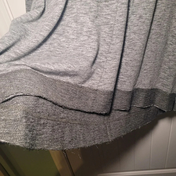 Umgee long sleeve high low top size small - Picture 3 of 6